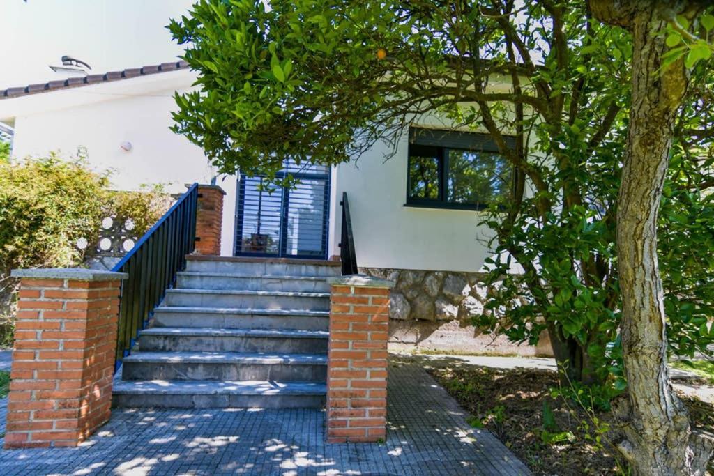 ¡Nuevo! Espectacular Casa En La Playa De Berria Villa Santona Luaran gambar