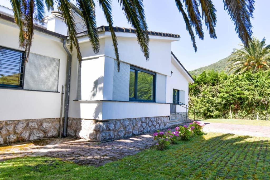 ¡Nuevo! Espectacular Casa En La Playa De Berria Villa Santona Luaran gambar